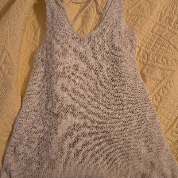 Ladies top - Picture 1 of 2